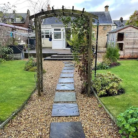 Traditional Cottage In West Kilbride Village Seamill Exterior photo