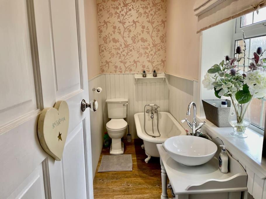 Holiday home Traditional In West Kilbride Village Seamill
