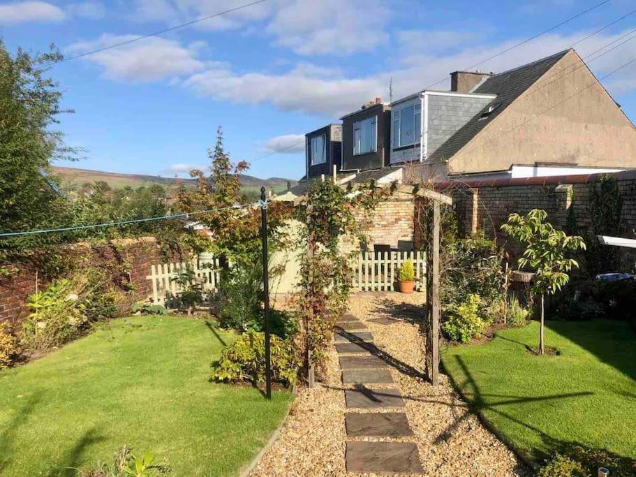 Traditional In West Kilbride Village Holiday home *