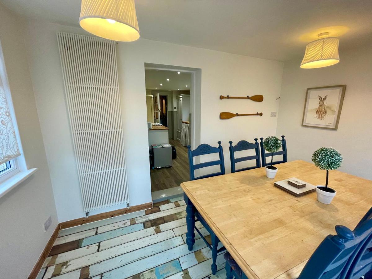 Holiday home Traditional In West Kilbride Village Seamill